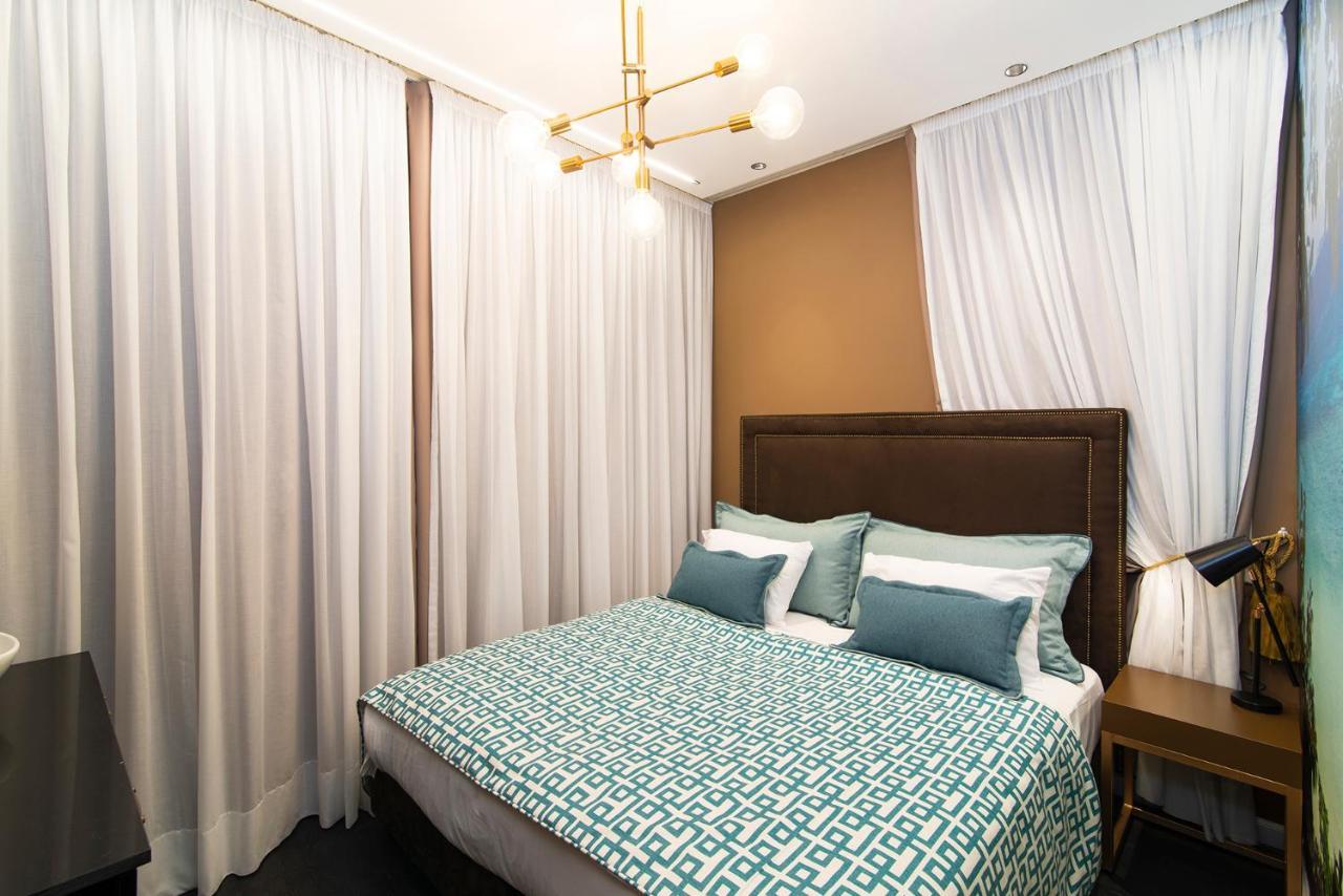 Crown Sea Apart Hotel เทลอาวีฟ ภายนอก รูปภาพ